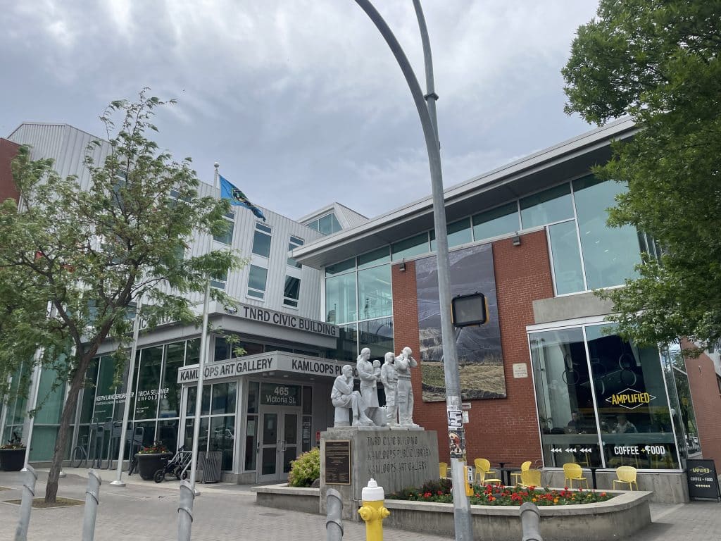 The entrance and outside of the Kamloops Art Gallery located in downtown Kamloops. The gallery is a queer-friendly space. 